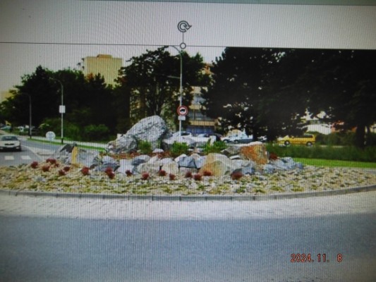 Okružní křižovatka