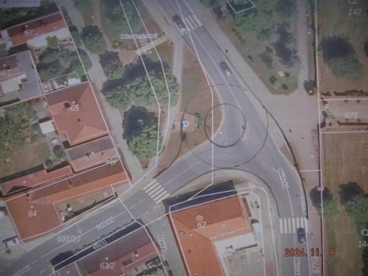 Okružní křižovatka