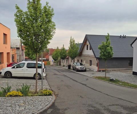 Rekonstrukce ulic Na Hůrce, U Kola, Na Skalce