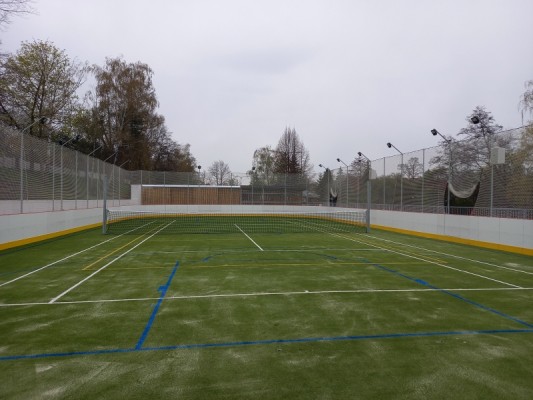 Nové multifunkční hřiště a kluziště v Areálu zdraví